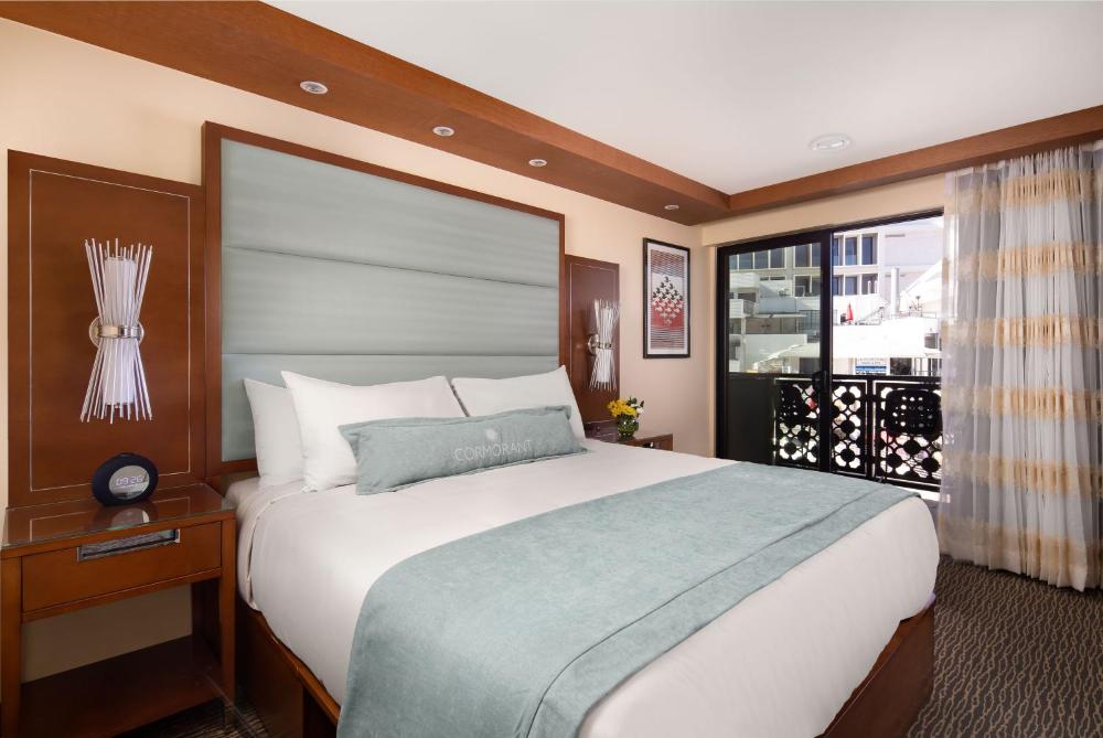 King Room with Sea View interior